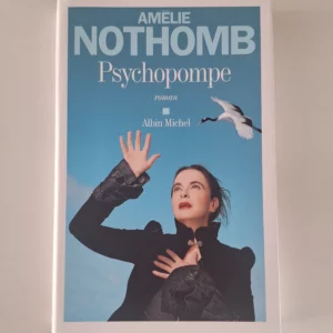 Amelie Nothomb - Psychopompe - Couverture avant